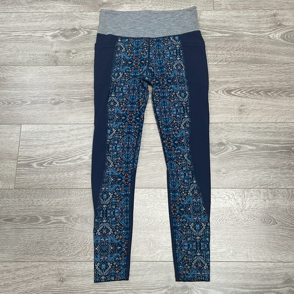 NWOT Athleta High Rise Chaturanga Tight Leggings Tapestry S - Picture 8 of 16